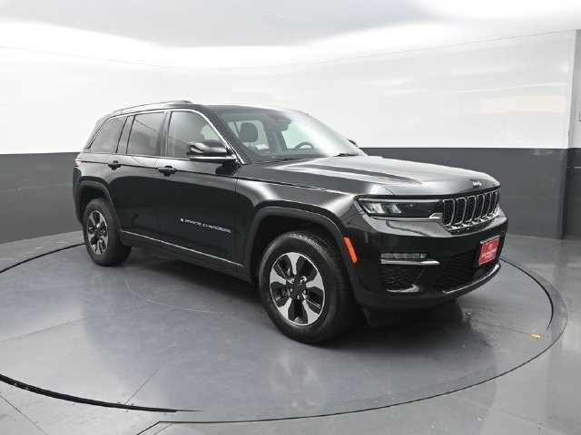 Used 2024 Black Jeep 4xe image 10