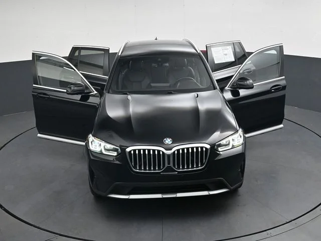 Used 2022 Black BMW xDrive30i image 38