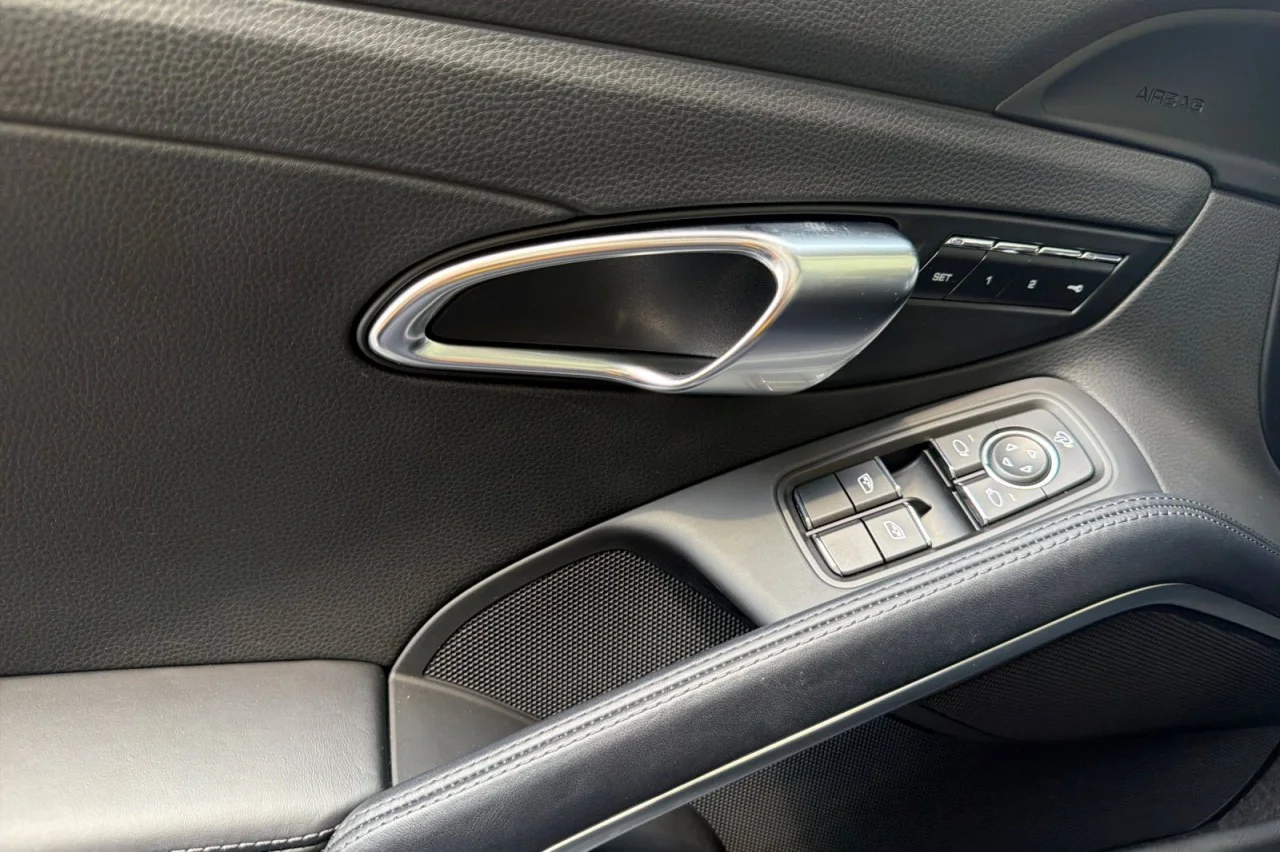 Used 2025 CHALK Porsche  image 11