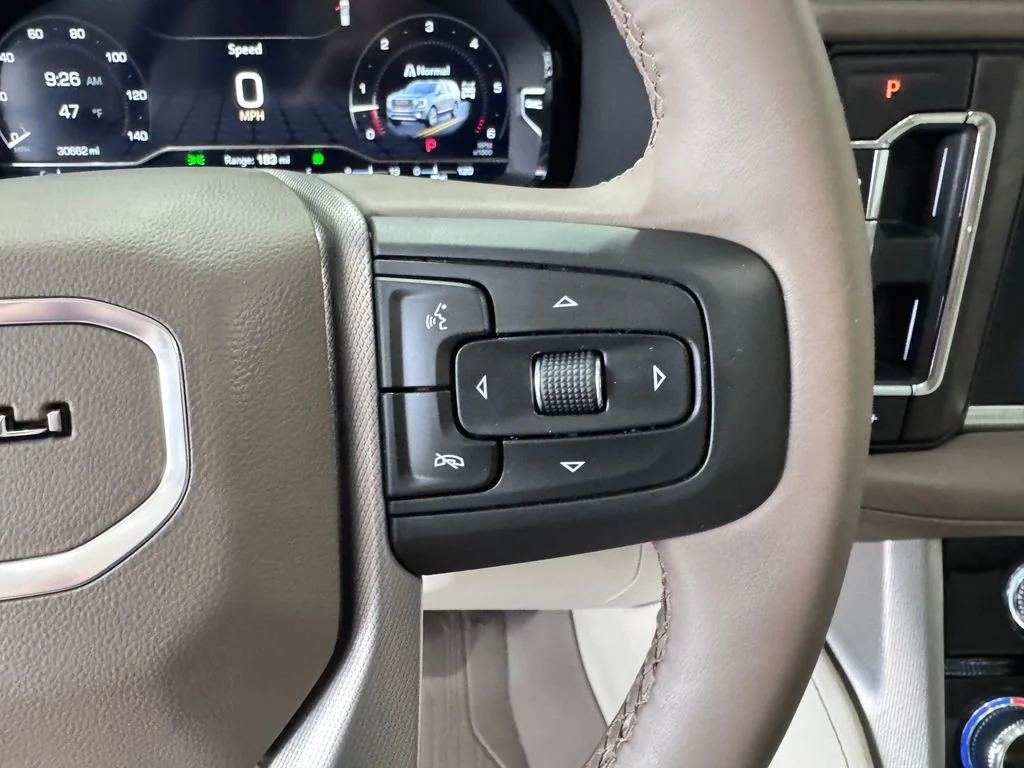 2024 GMC Yukon Denali - Photo 19