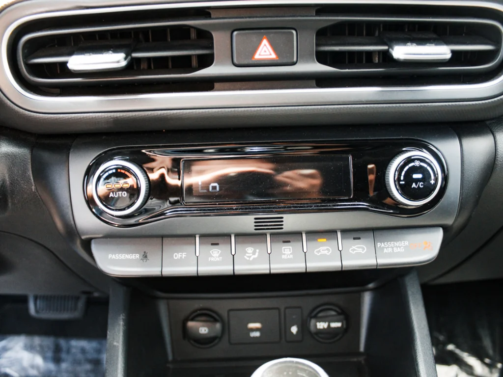 Used 2023 Ecotronic Gray Hyundai SEL image 18