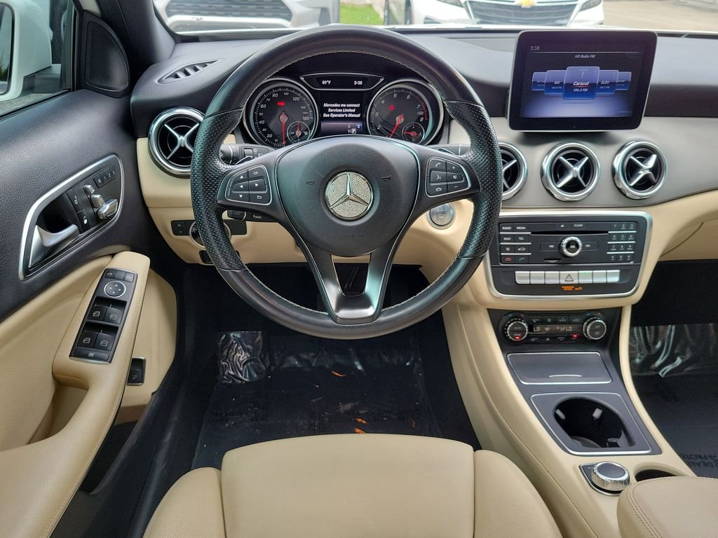 Used 2020 White Mercedes-Benz GLA 250 image 18