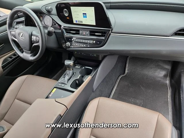 Certified Used 2025 White Lexus 300h image 19