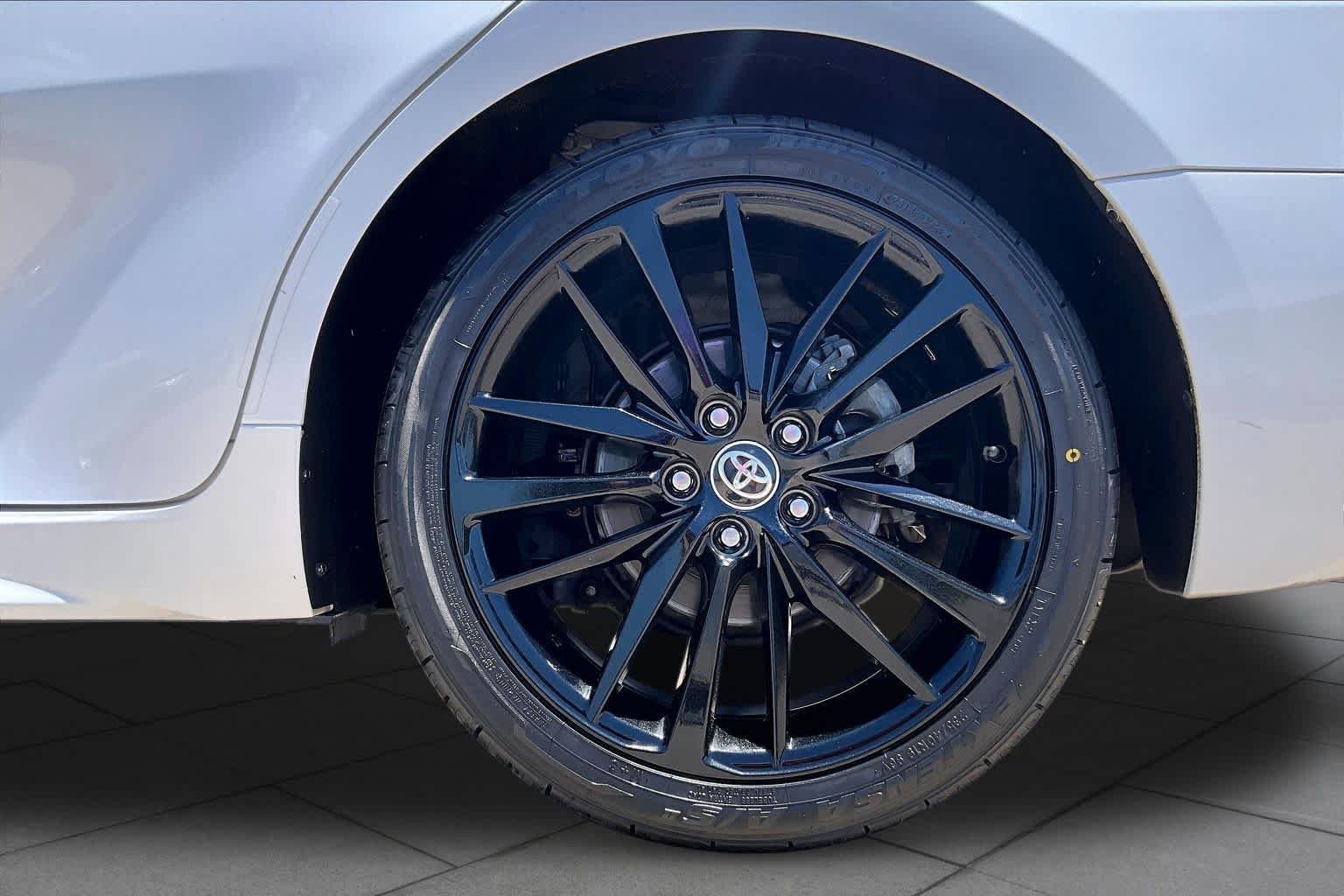 Used 2023 Wind Chill Pearl Toyota XSE image 11