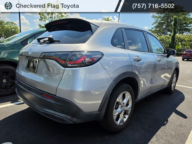Used 2023 Lunar Silver Metallic Honda LX image 6