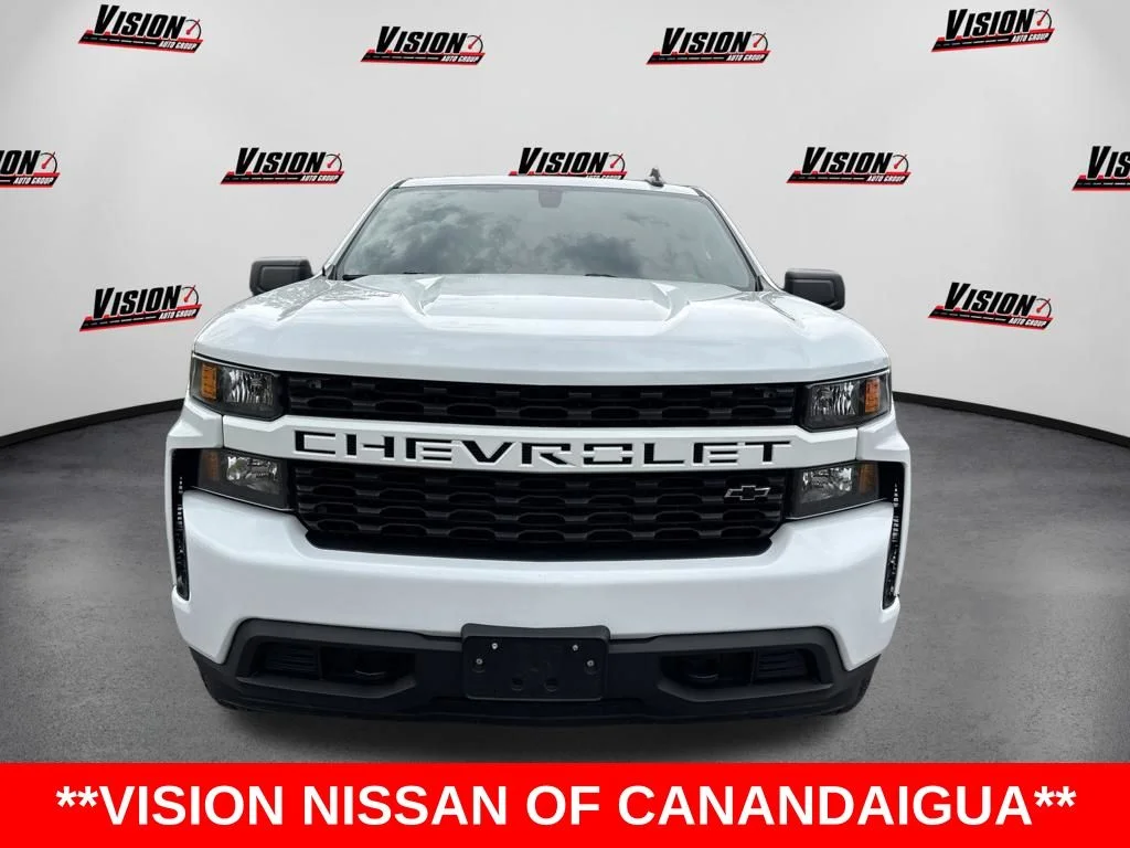 Used 2021 White Chevrolet Custom image 2