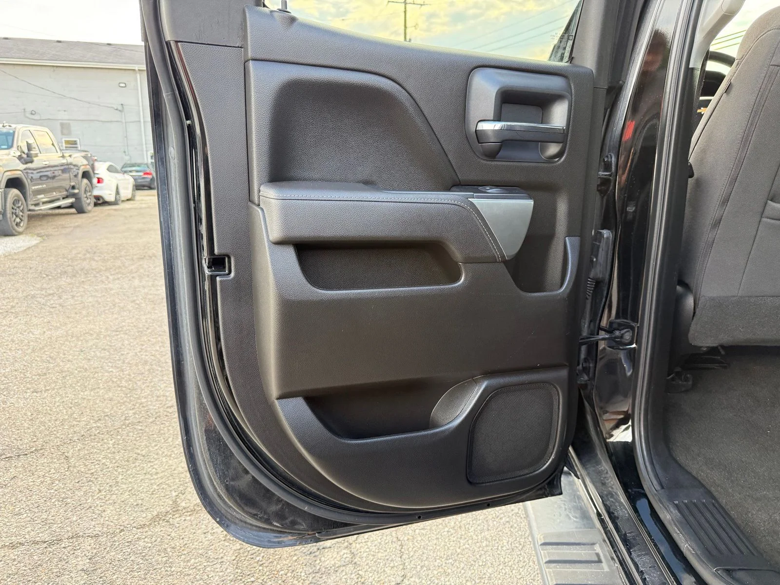 Used 2018 Black Chevrolet LT image 18
