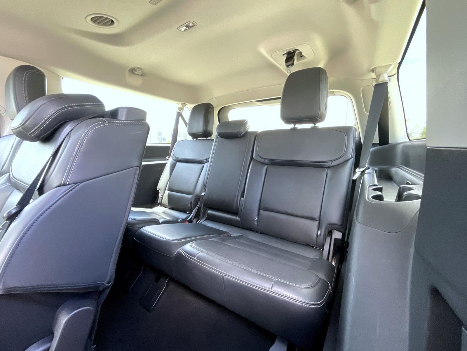 Used 2025 Black Ford Platinum image 20