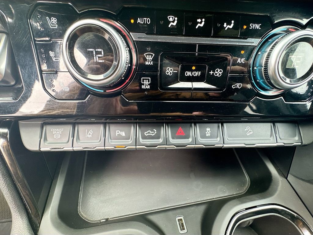 2025 GMC Sierra 2500HD AT4 - Photo 40