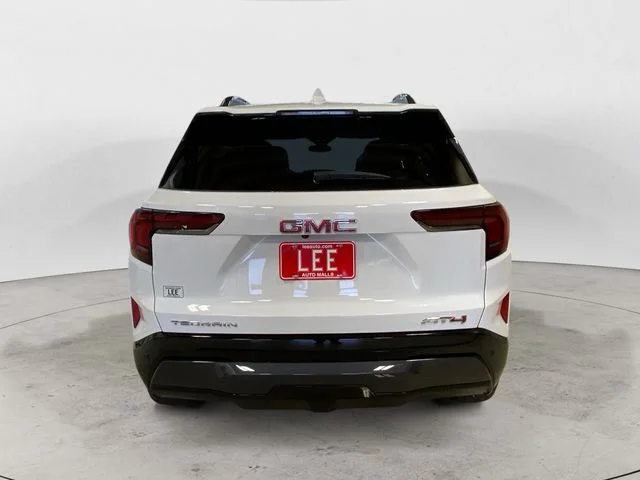 New 2026 White GMC AT4 image 5