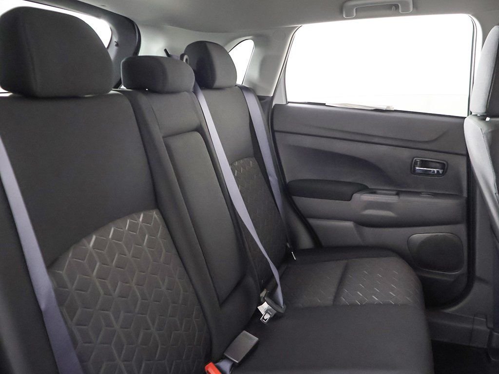 2025 Mitsubishi Outlander Sport ES - Photo 26