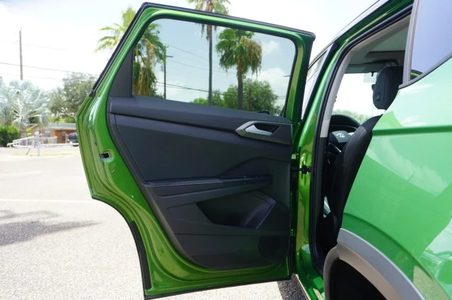 New 2026 Bright Moss Green W/Deep Black Roof Volkswagen SE Black FWD image 20