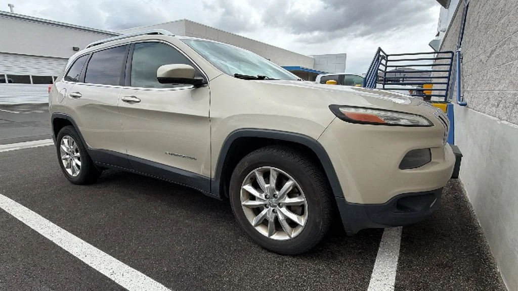 2015 Jeep Cherokee Limited 4X4's photo
