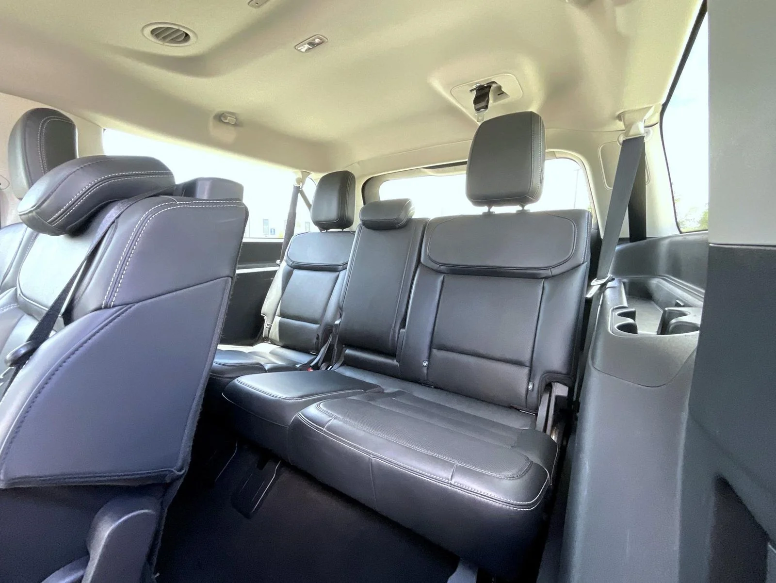 Used 2025 Black Ford Platinum image 20