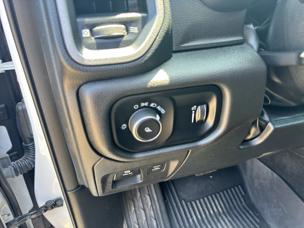 Used 2025 Bright White Clearcoat Ram Tradesman image 30