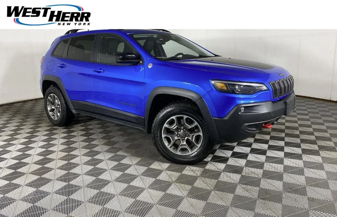 Used 2022 Hydro Blue Pearlcoat Jeep Trailhawk image 1