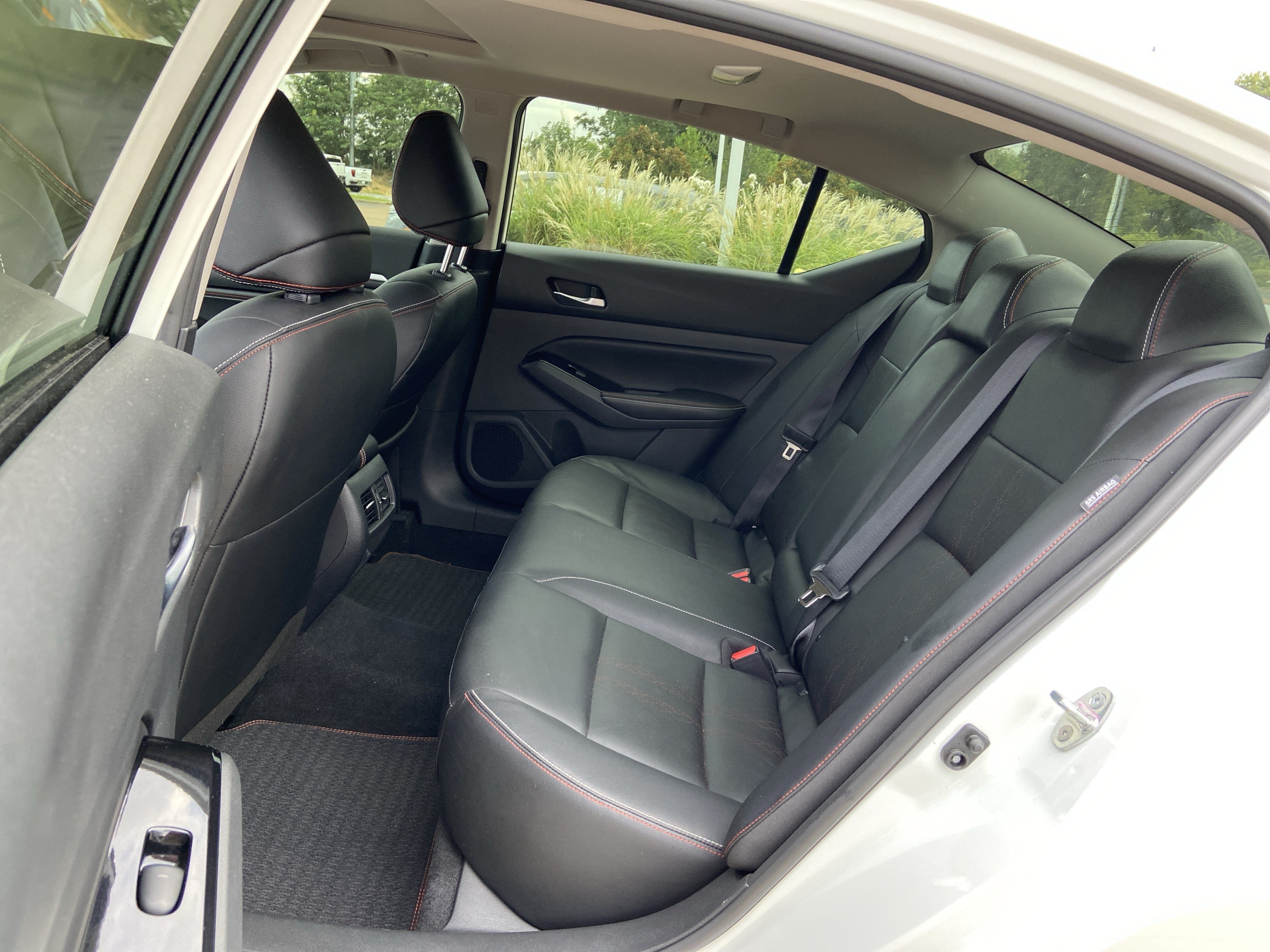 Used 2023 Pearl White Tricoat Nissan 2.0 SR image 16