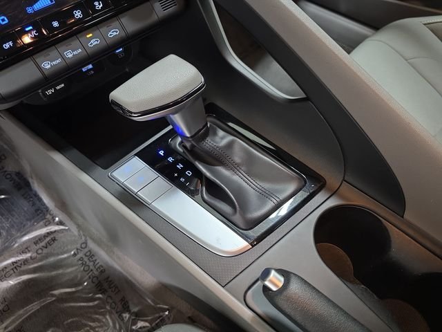 Used 2024 Gray Hyundai SEL image 25