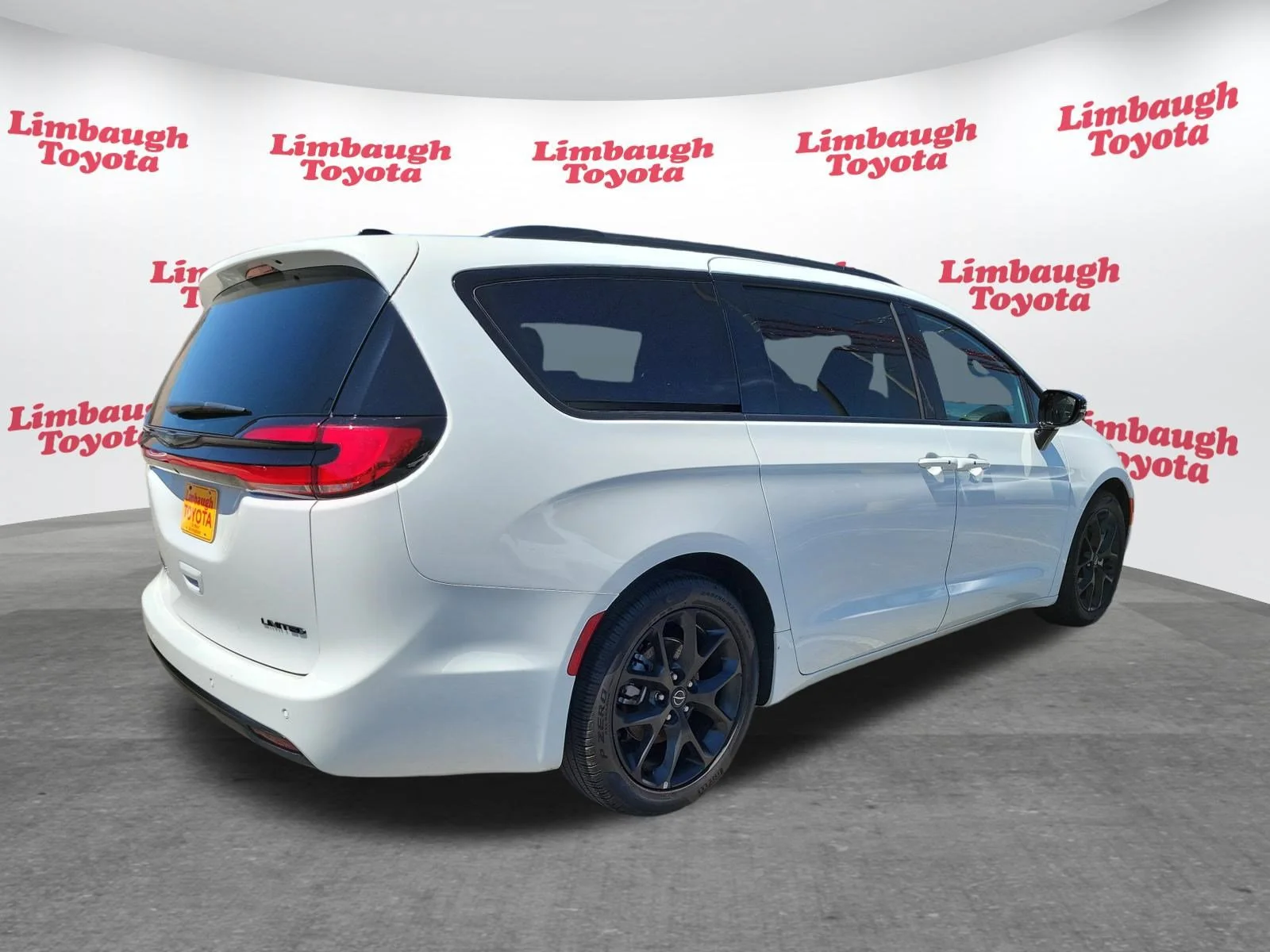 2025 Chrysler Pacifica Limited - Photo 28