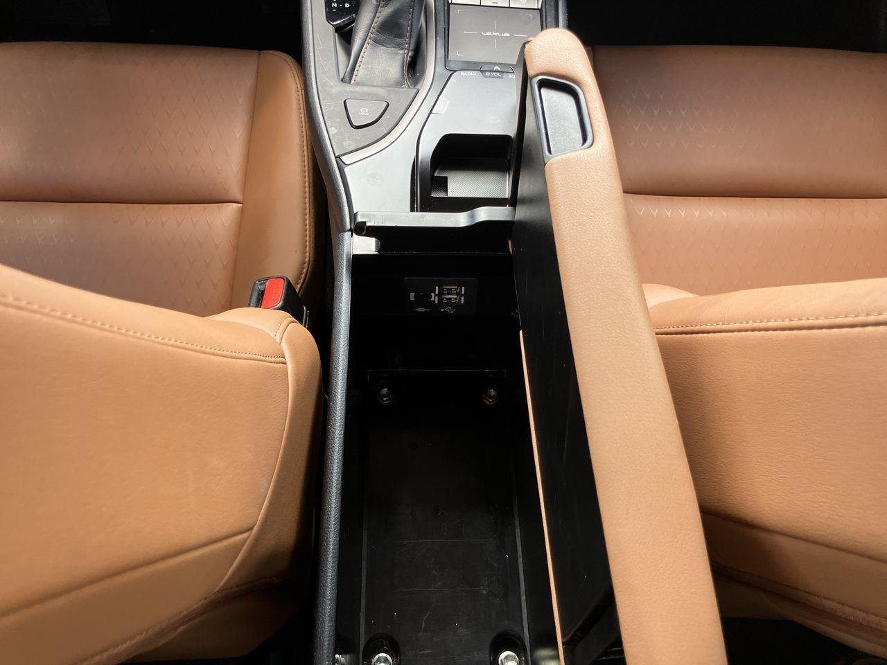 Used 2020 White (Eminent White Pearl) Lexus 200 image 18