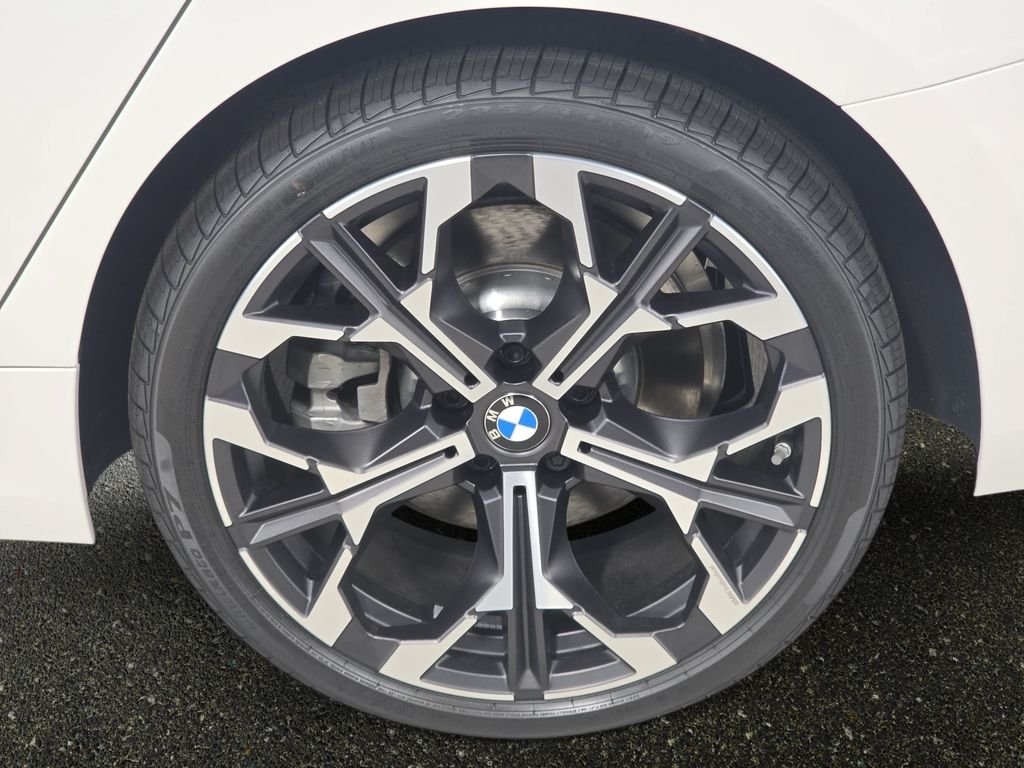 New 2026 Alpine White BMW 330i image 16