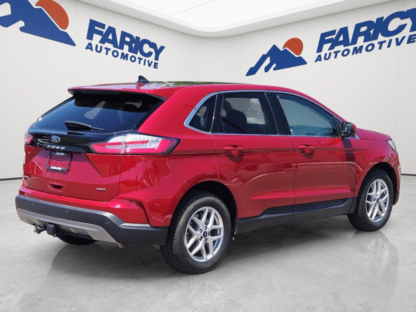 Used 2022 Rapid Red Metallic Tinted Clearcoat Ford SEL image 4