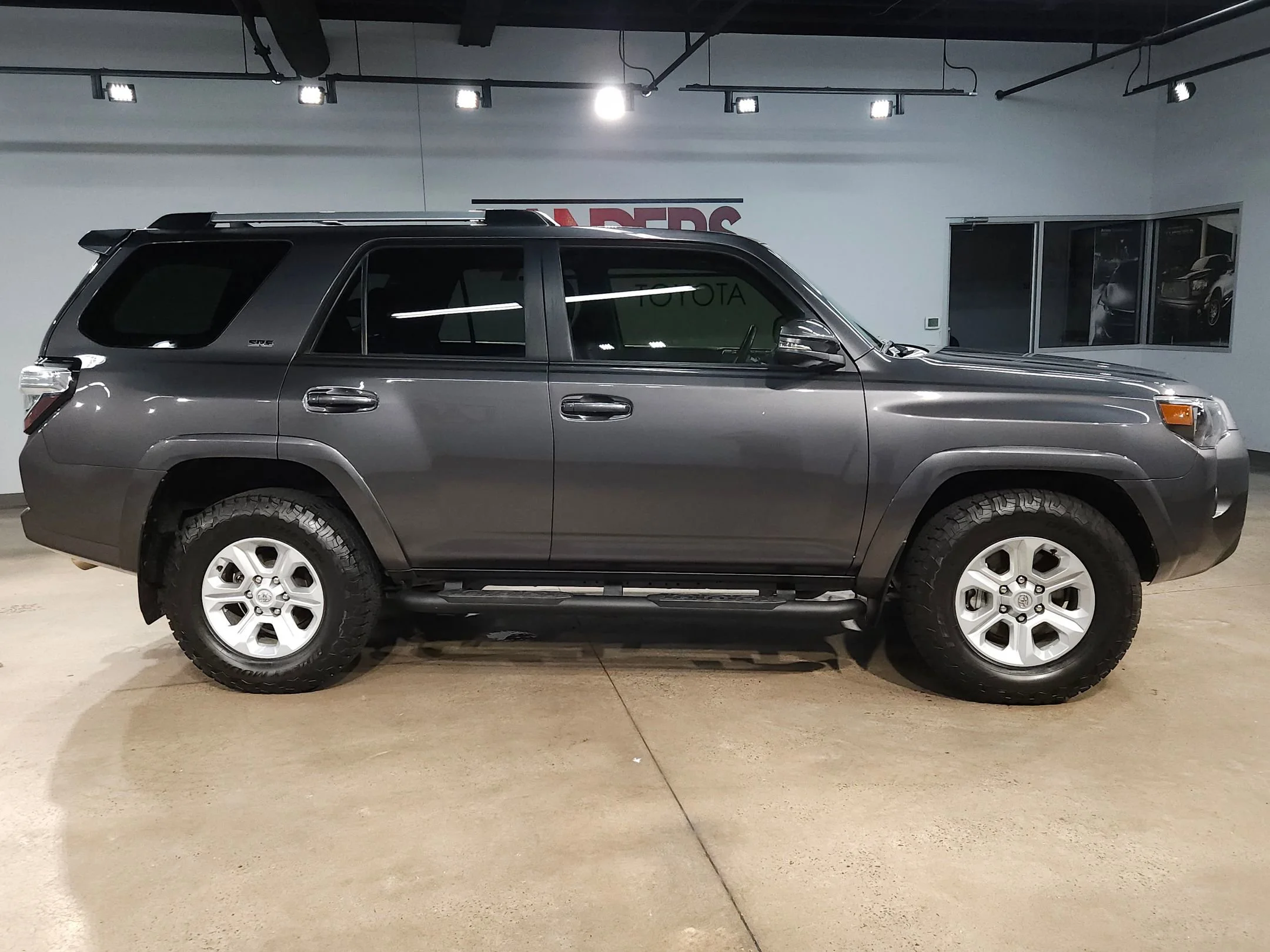 Used 2023 Magnetic Gray Metallic Toyota SR5 Premium image 8