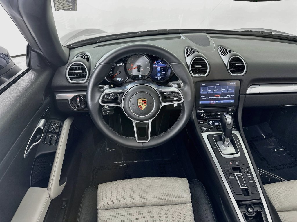 Used 2019  Porsche S image 21
