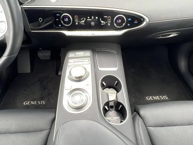 Used 2025 White Genesis 2.5T image 15