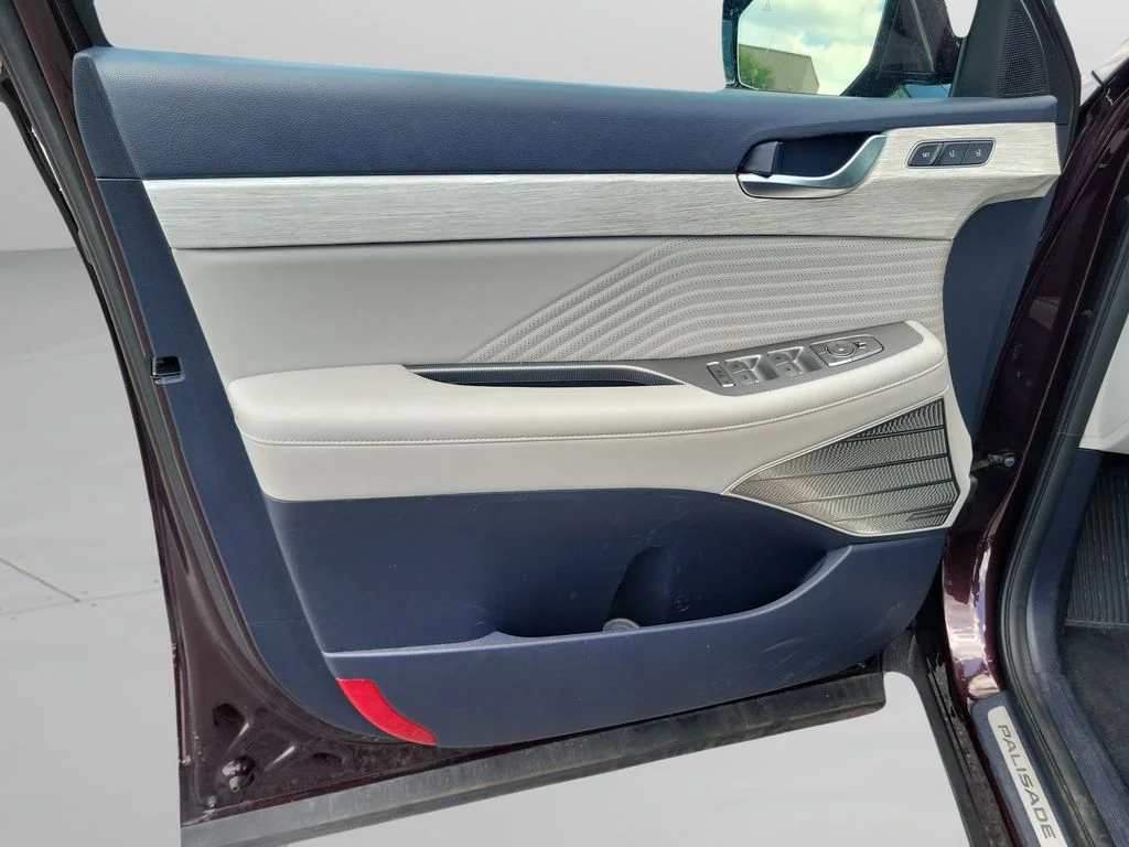 Used 2024 Red Hyundai Calligraphy image 22