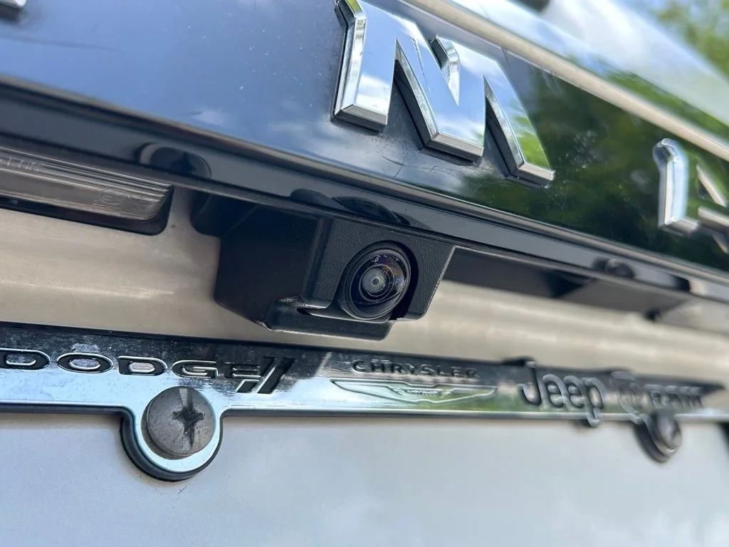 Certified Used 2022 White Nissan SL image 44