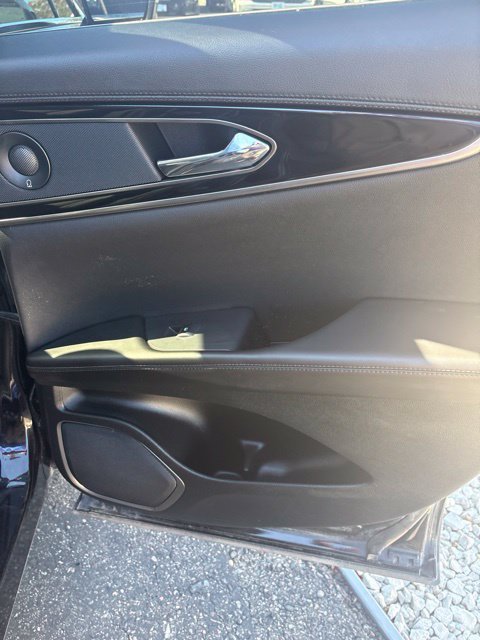 Used 2023 Black Metallic Lincoln Reserve image 28
