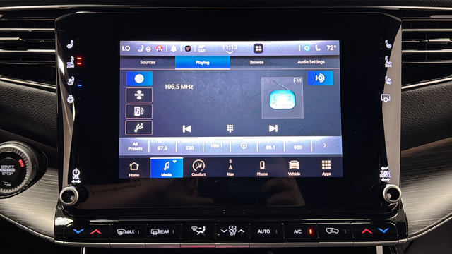 Used 2024 Diamond Black Crystal Pearlcoat Jeep Series II image 29