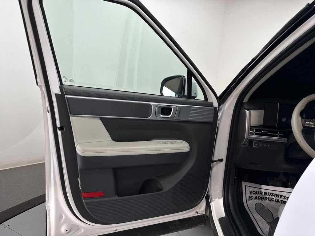 Used 2026 White Hyundai SEL image 12