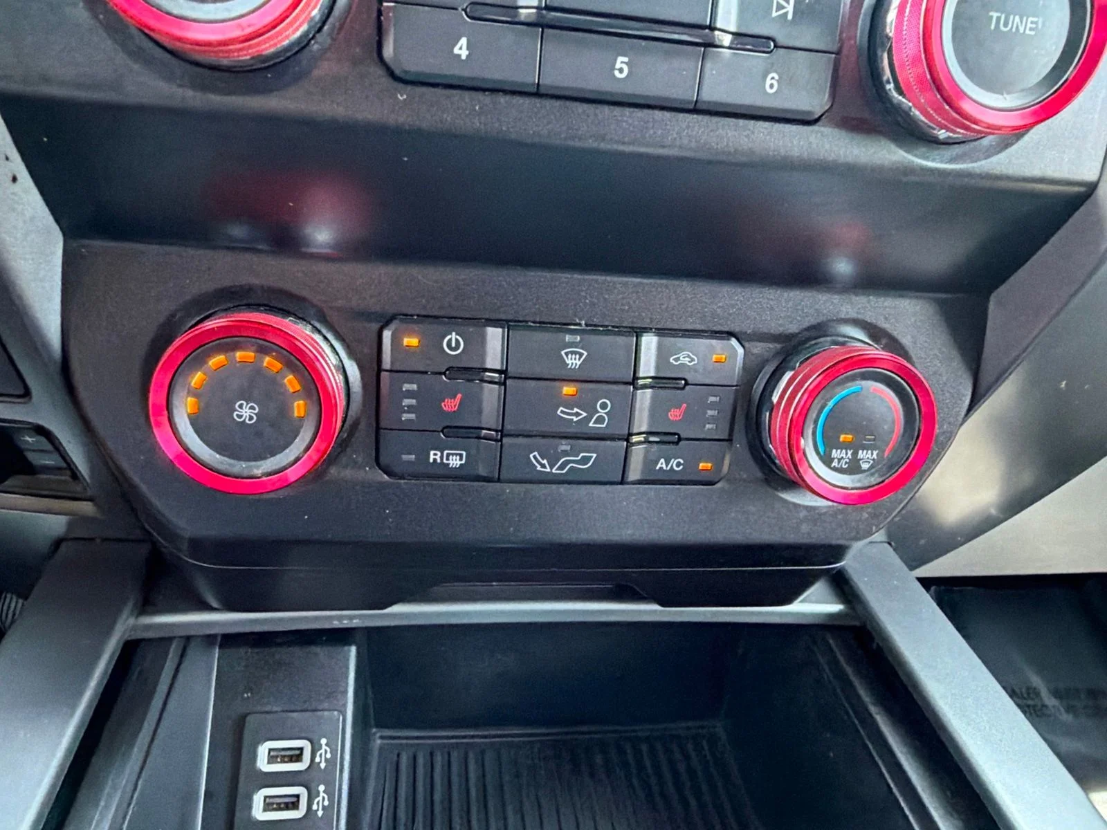 Used 2020 Black Ford XLT image 21