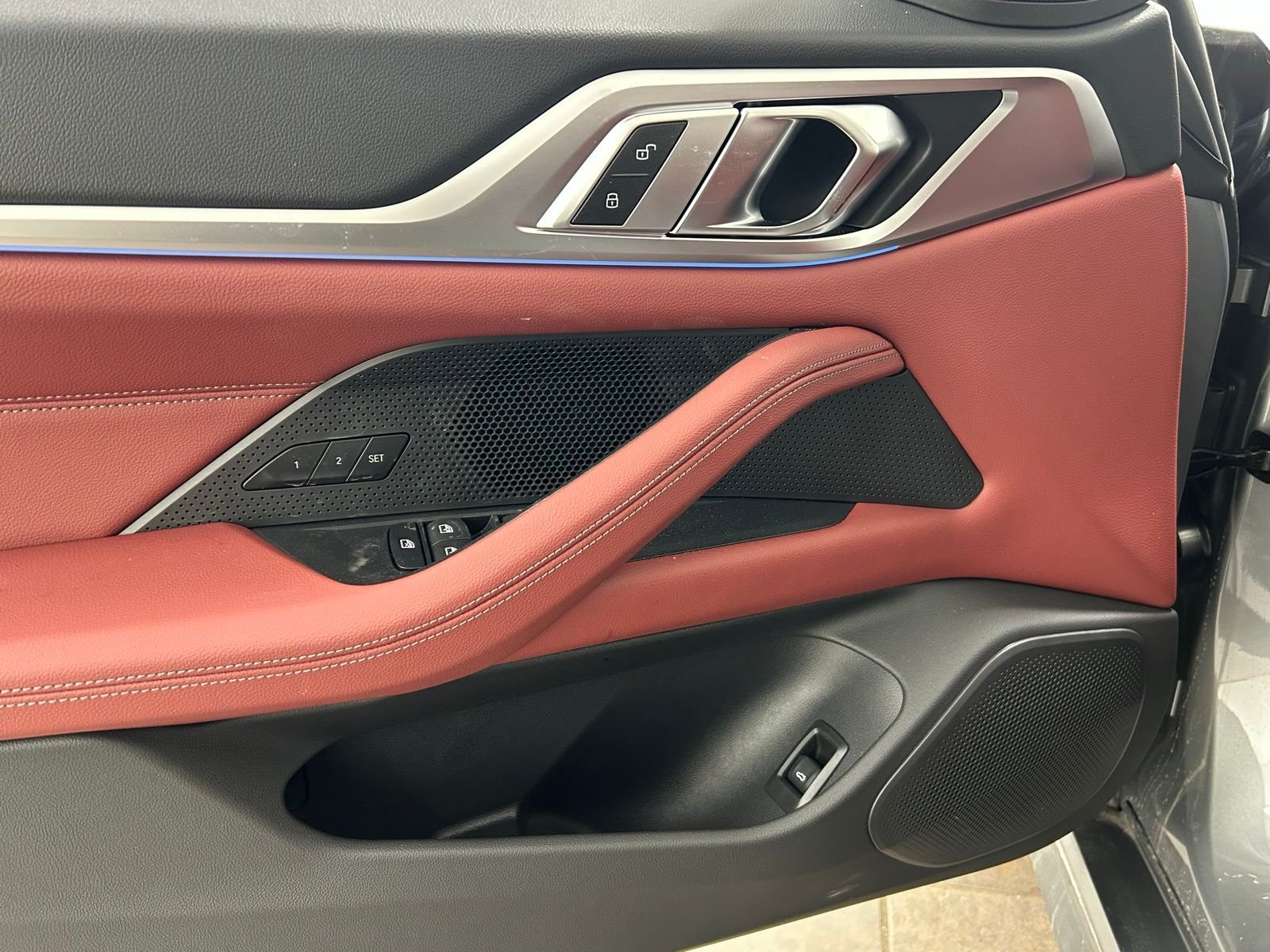 New 2026 Skyscraper Grey Metallic BMW xDrive40 image 39
