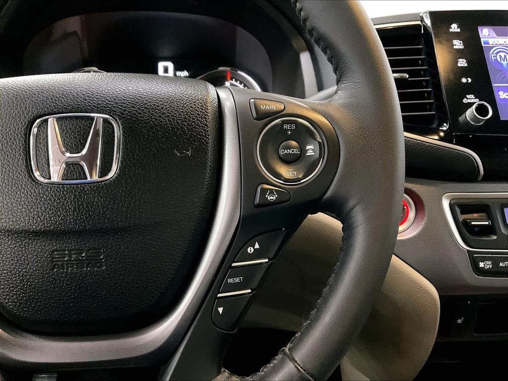 Used 2023 Platinum White Honda RTL image 24