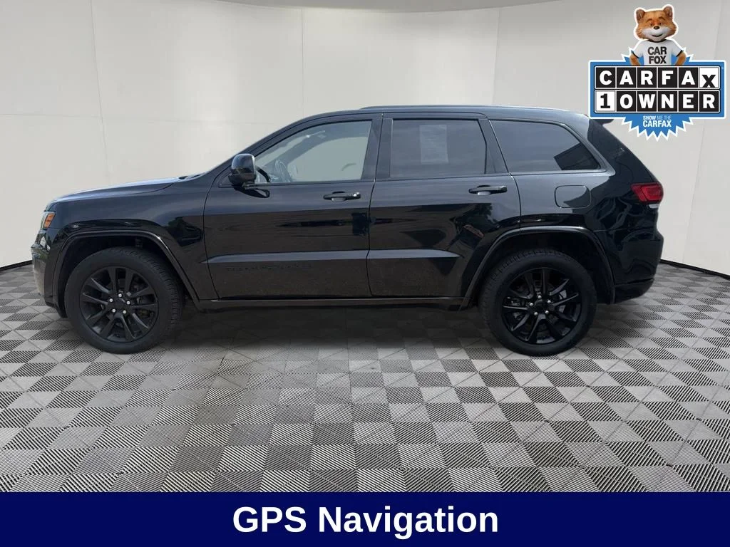 Used 2018 Jeep Grand Cherokee Altitude with VIN 1C4RJFAG7JC501308 for sale in Jefferson, OH