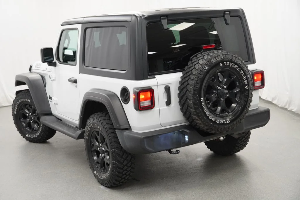 Used 2022 White Jeep Willys image 12