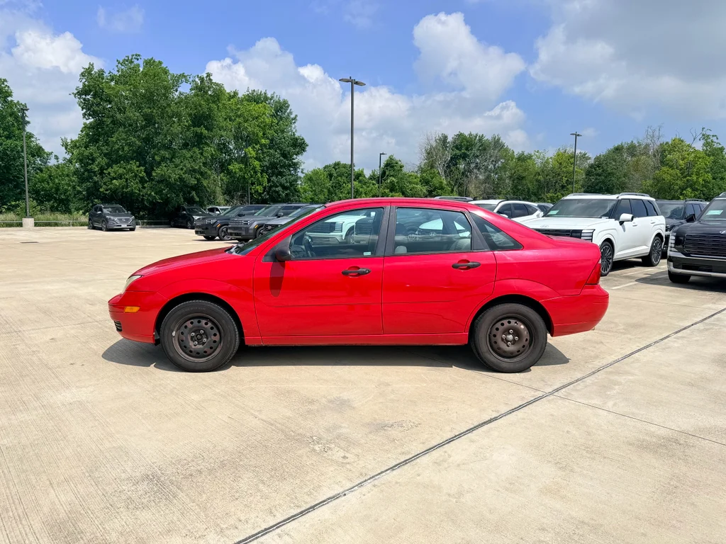 Used 2006 Infra-Red Clearcoat Ford SE image 9