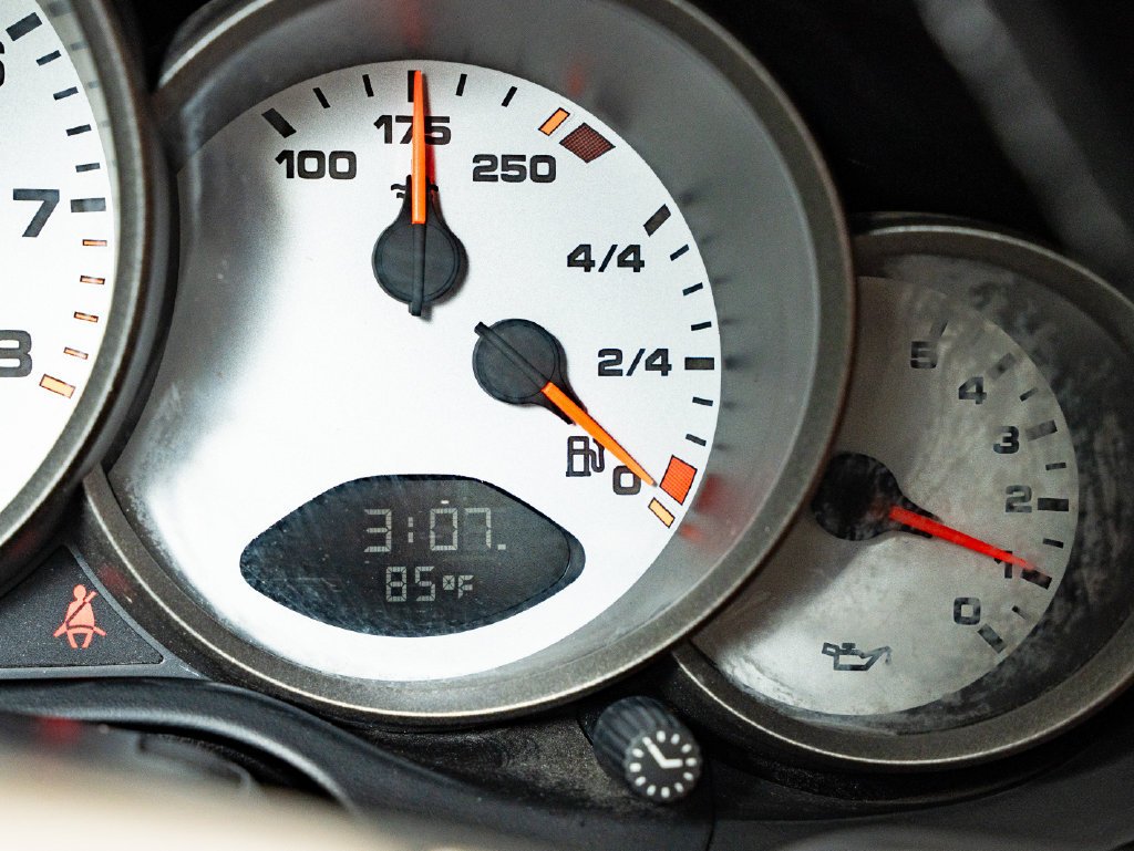 Used 2006 Arctic Silver Porsche Carrera S image 33