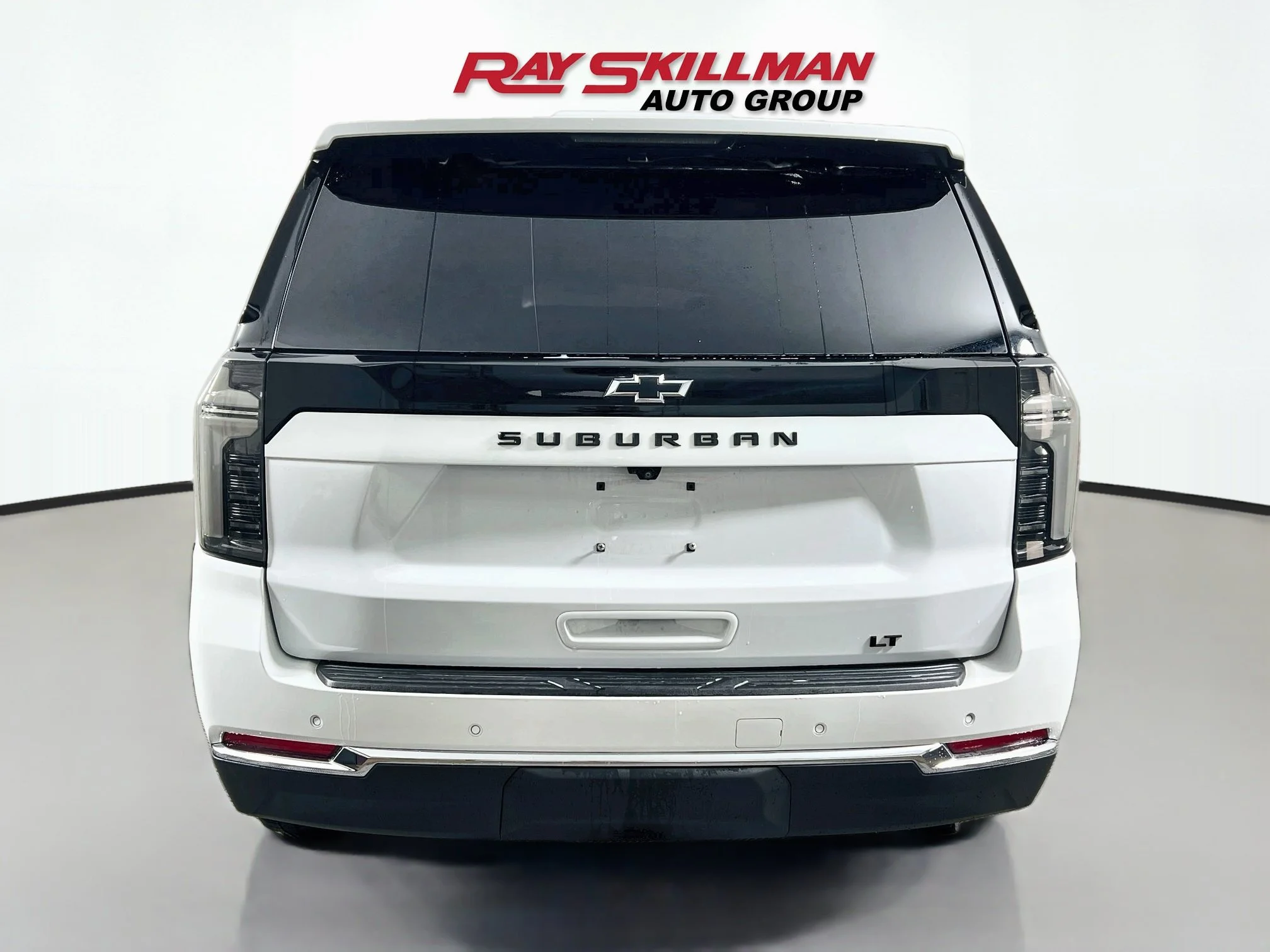 Used 2025 Summit White Chevrolet LT image 6