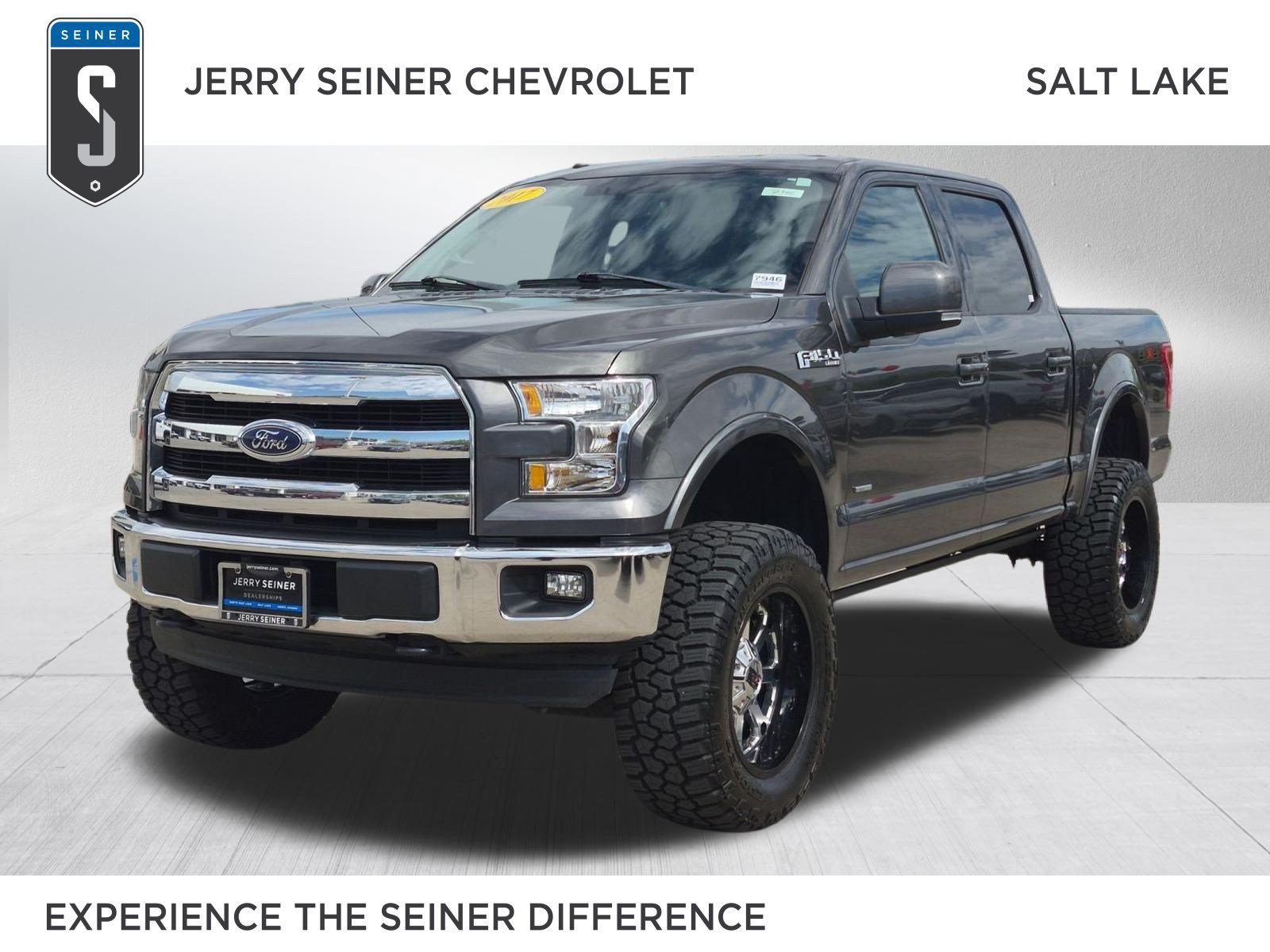 Used 2017 Gray Ford XL image 1