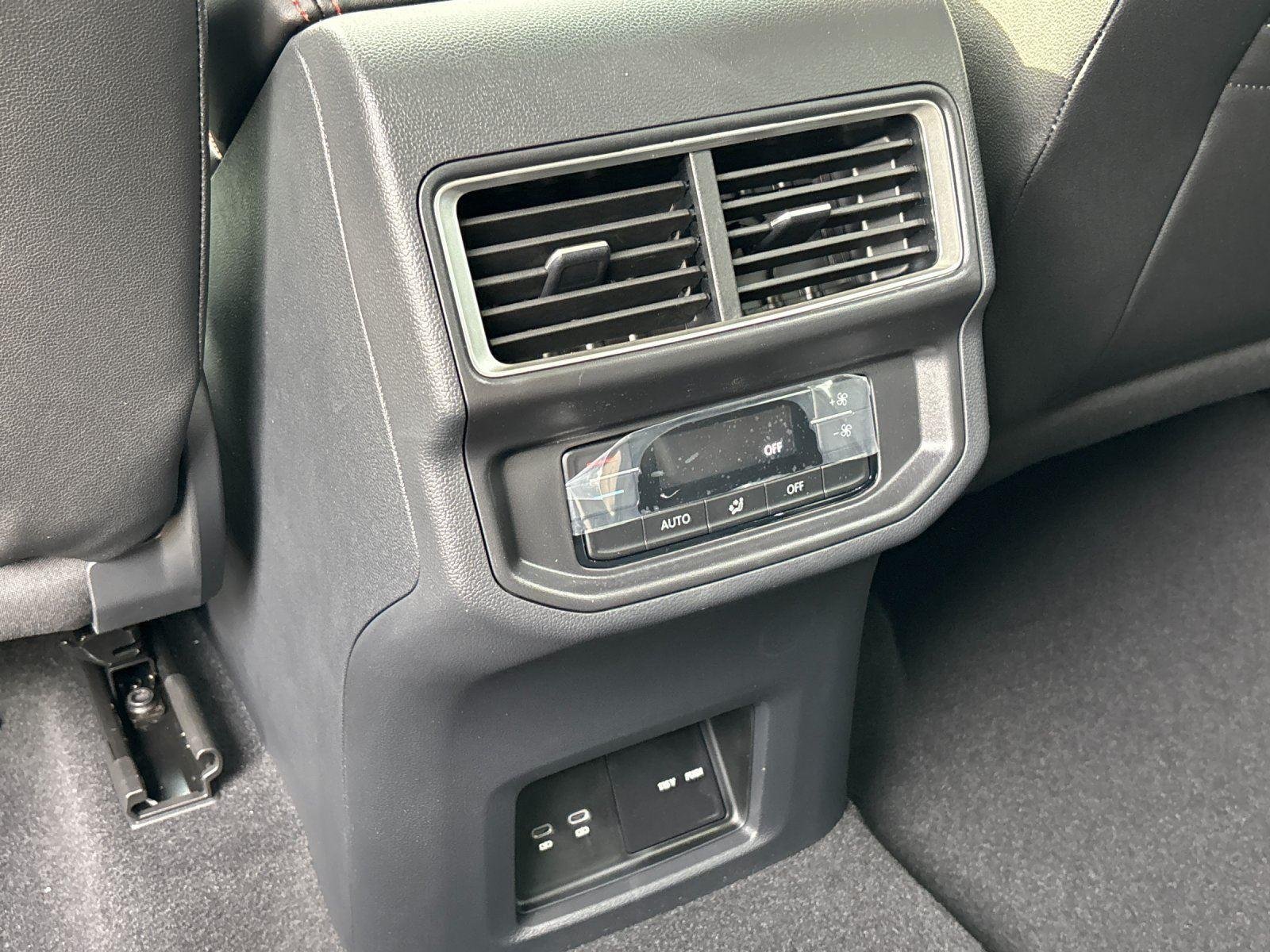 2025 Volkswagen Atlas Atlas Peak Edition - Photo 33