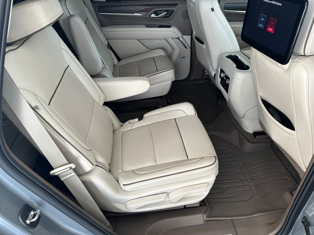 Used 2023 Silver GMC Denali image 38
