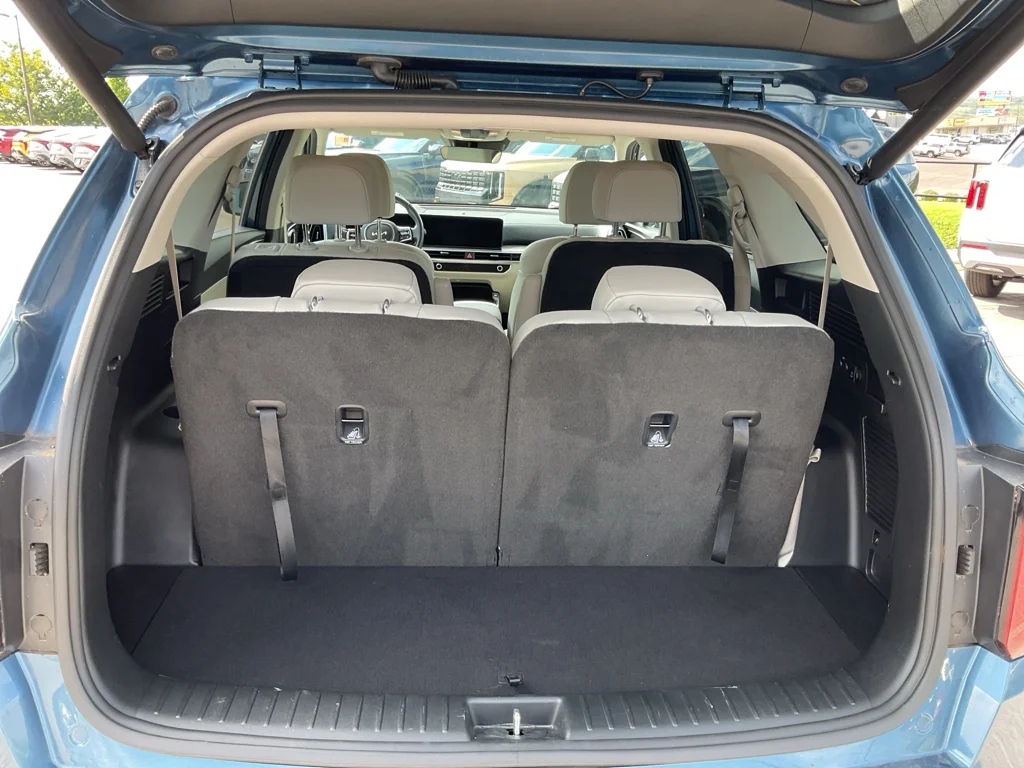 Used 2025 Mineral Blue Kia EX image 11