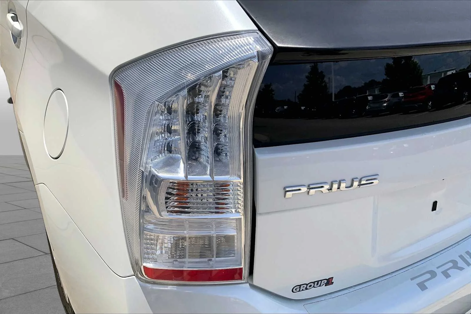 Used 2011 Blizzard Pearl Toyota III image 26