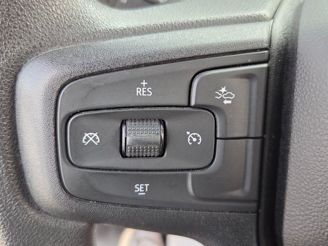 Used 2025 White Chevrolet Custom image 22