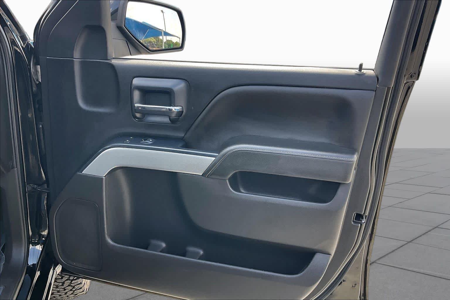 Used 2018 Black Chevrolet LT image 22