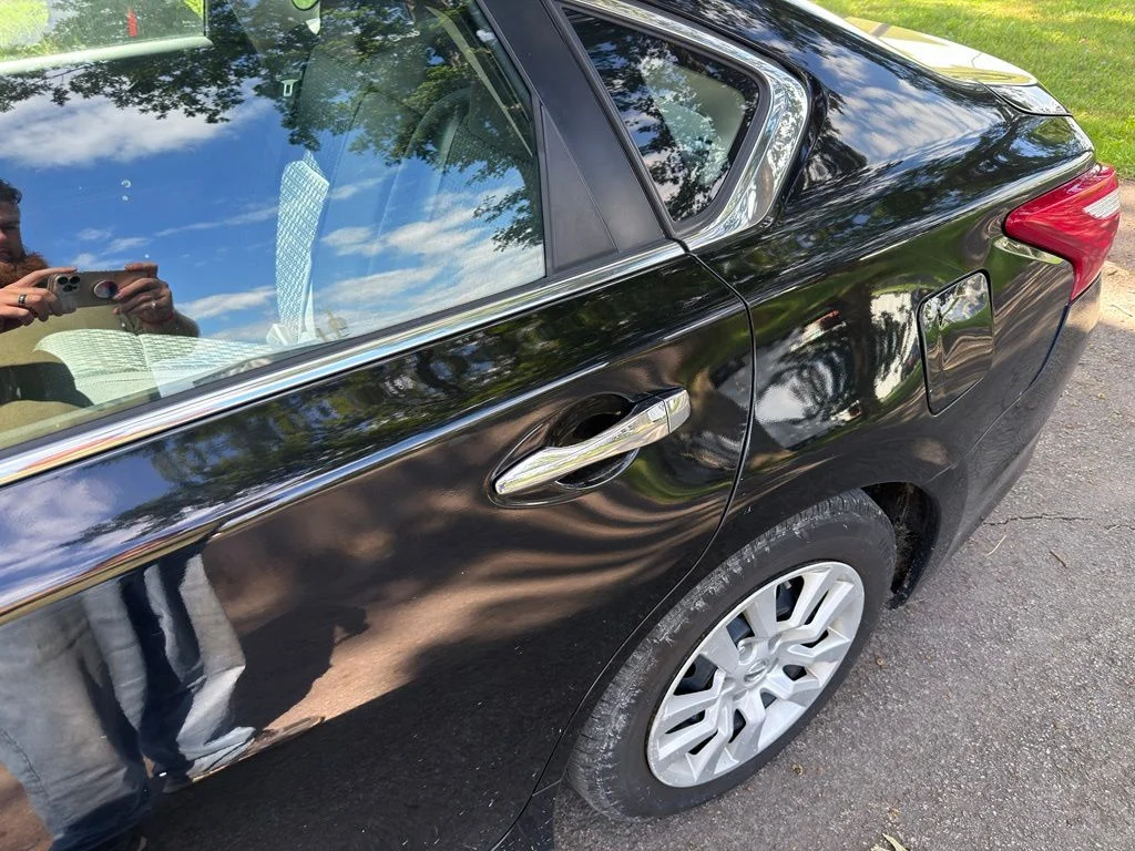Used 2016 Black Nissan 2.5 S image 15